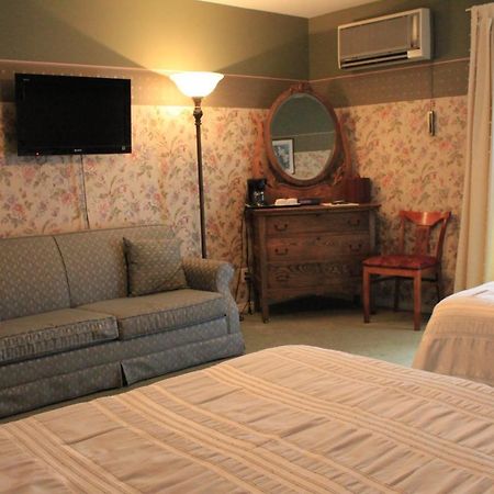 Auberge Le Flores GrandʼMère Dış mekan fotoğraf