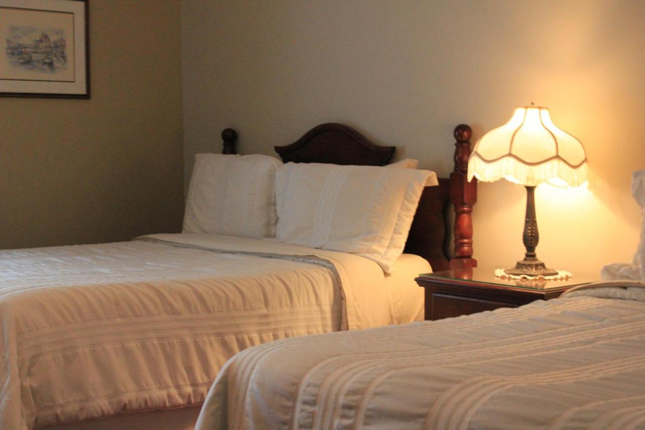 Auberge Le Flores GrandʼMère Dış mekan fotoğraf