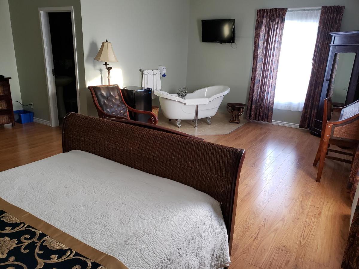 Auberge Le Flores GrandʼMère Dış mekan fotoğraf
