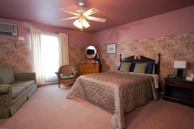 Auberge Le Flores GrandʼMère Dış mekan fotoğraf
